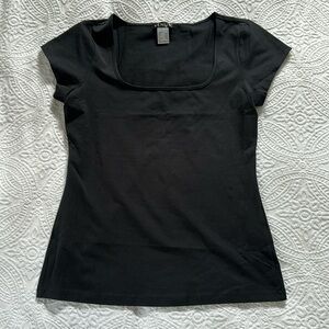 NWOT Scoop Neck Tee